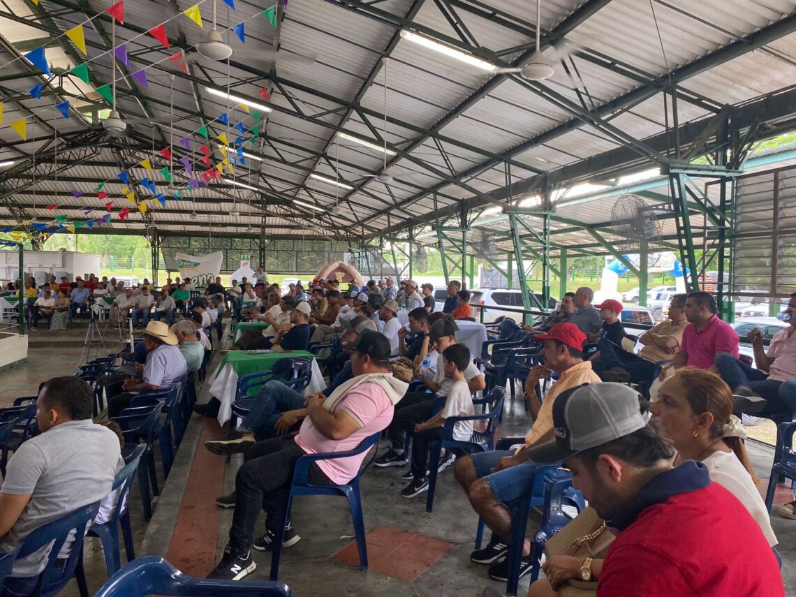 «Juntos escribiendo 30 años de historia»